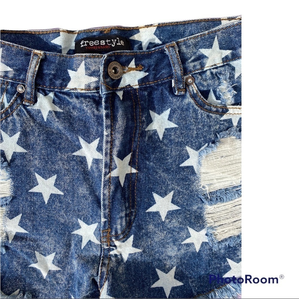 Size 5. Shorts.​ - Picture 4 of 9